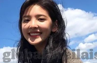 足球vs即时比分-足球激情与即时比分的数字交响，赛场风云的实时见证